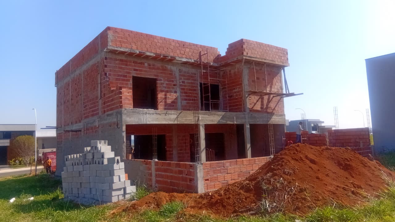 Obra em andamento